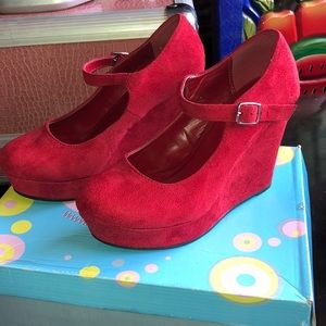 Red Platforms